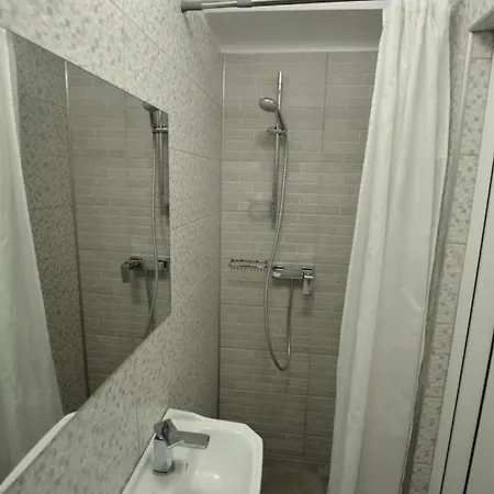 Mario - Romantic Mamaia