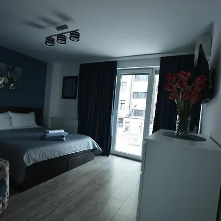 Mario - Romantic Mamaia