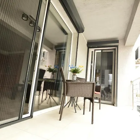 Mario - Romantic Apartament Mamaia