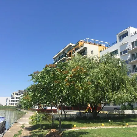 Mario - Romantic Apartament Mamaia
