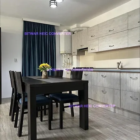 Mario - Romantic Mamaia